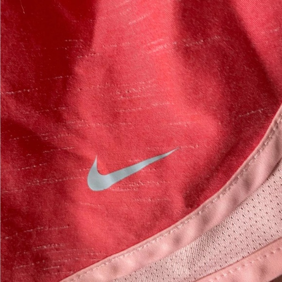 Women's Nike Tempo Soft Knit Coral / Orange Short - size XL - Picture 2 of 6